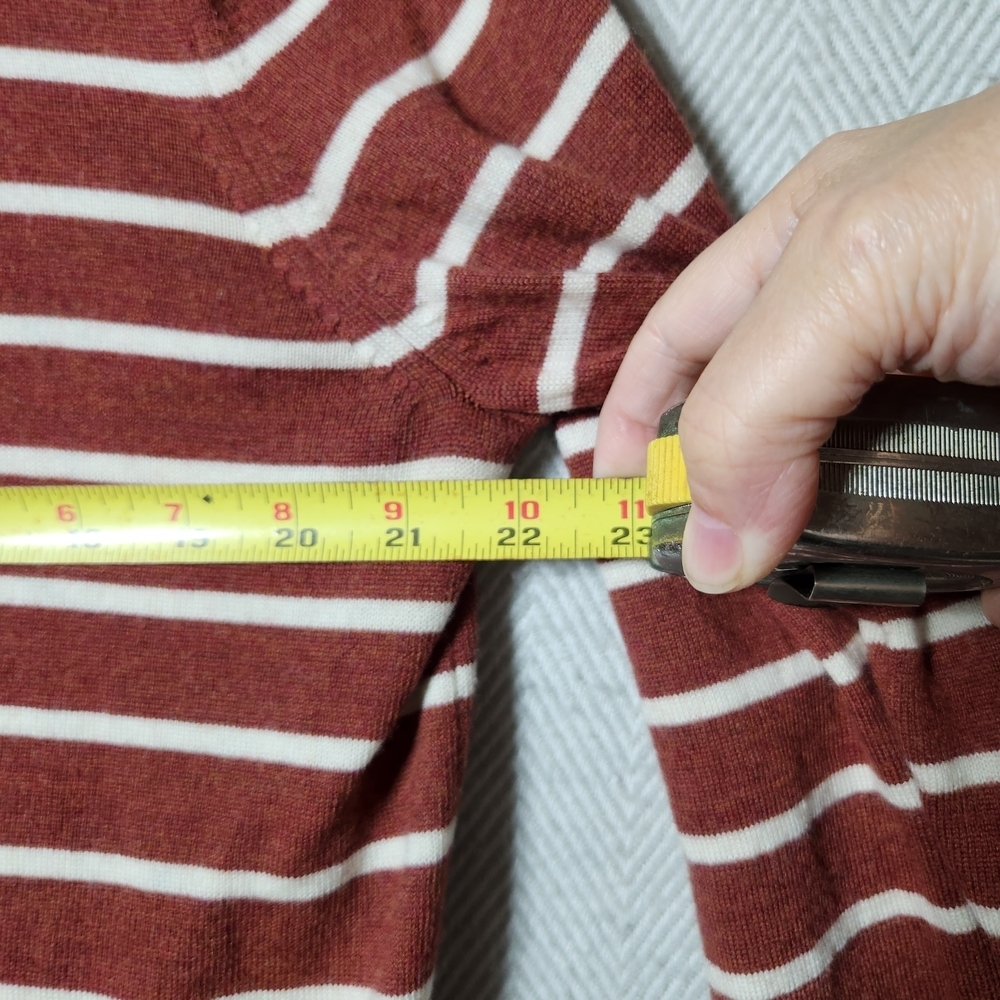 Banana Republic Italian Merino Wool Striped Men's XL Sweater Brown and Cream - Picture 6 of 8